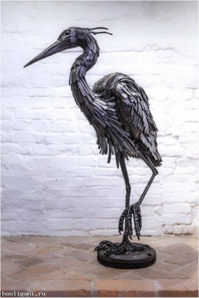 <br />
				Британский художник по металлу превращает повседневные предметы в потрясающие скульптуры животных и фантастических существ (23 фото)<br />
							