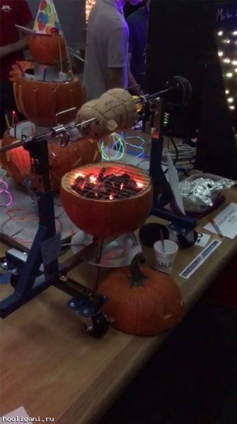 <br />
				Каждый год накануне Хэллоуина инженеры NASA вырезают тыквы, и они просто космические! (20 фото)<br />
							