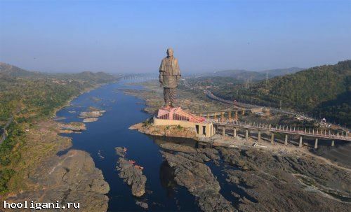 <br />
				Статуя Единства, возведённая в Индии, является крупнейшей статуей в мире (5 фото)<br />
							